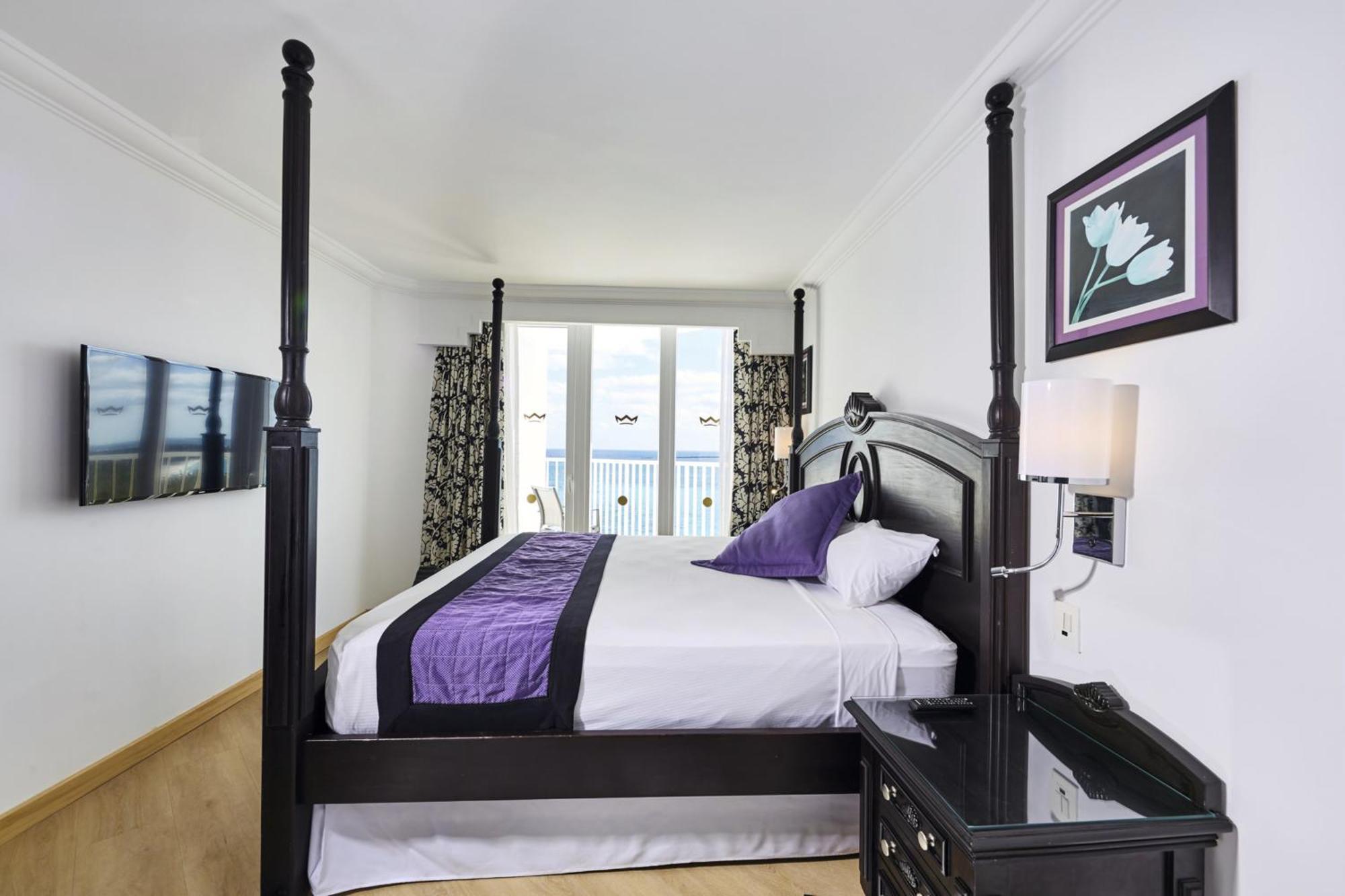 Family Suite with Ocean View
